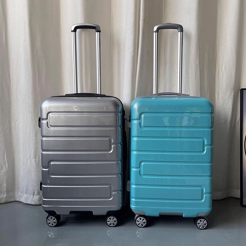 Ưu và nhược điểm của vali nhựa